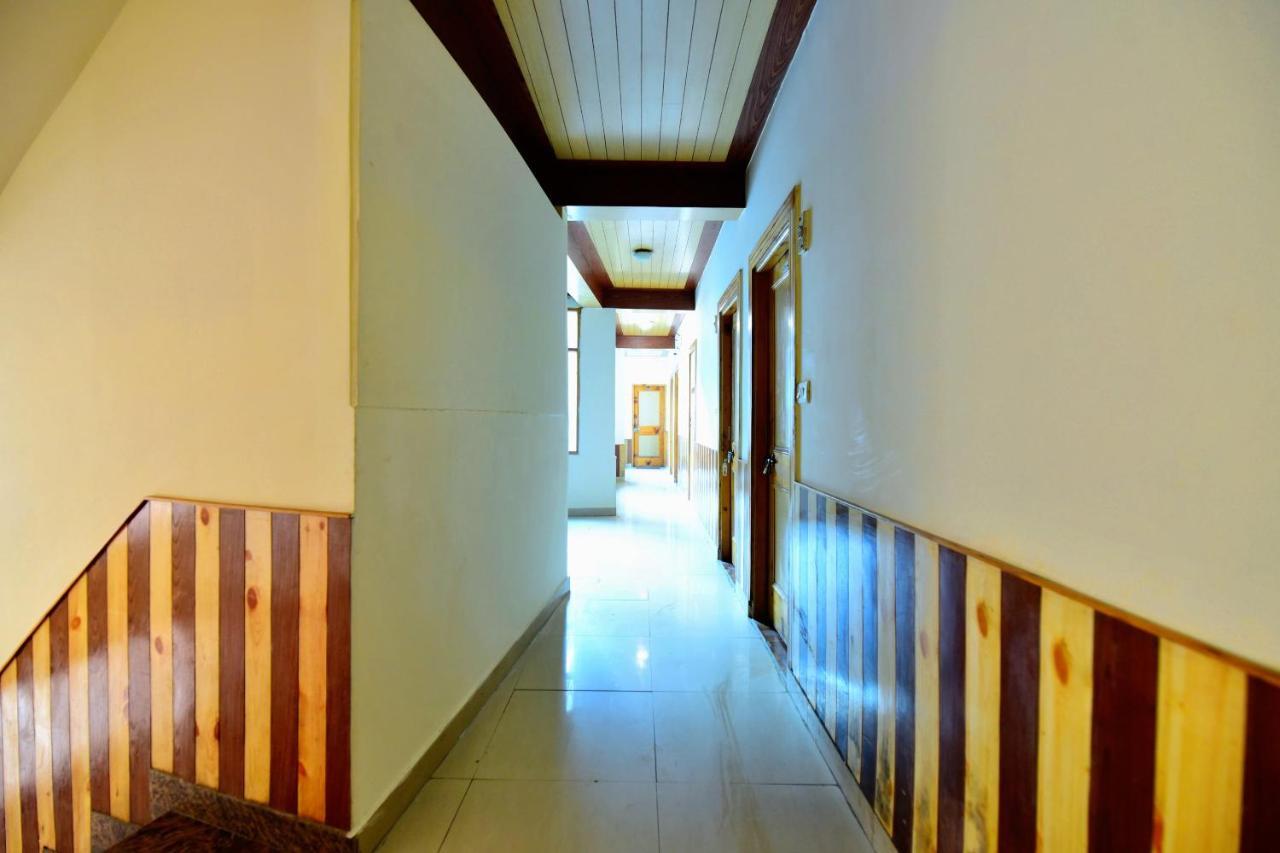 Collection O O 30367 Rr Villa Manali  Exterior photo